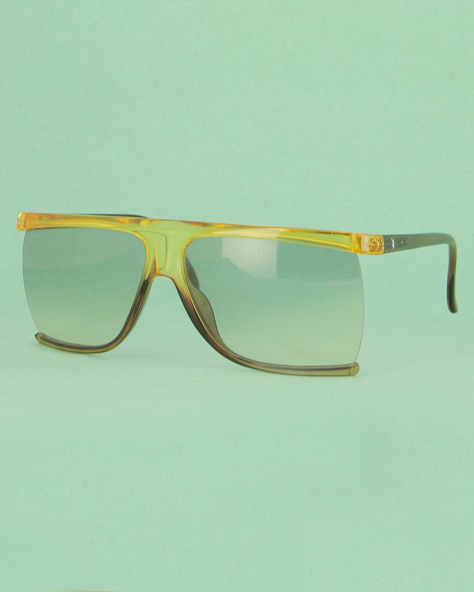 playboy-optyl-lunettes-de-soleil-masque-jaune-visi-re image 3