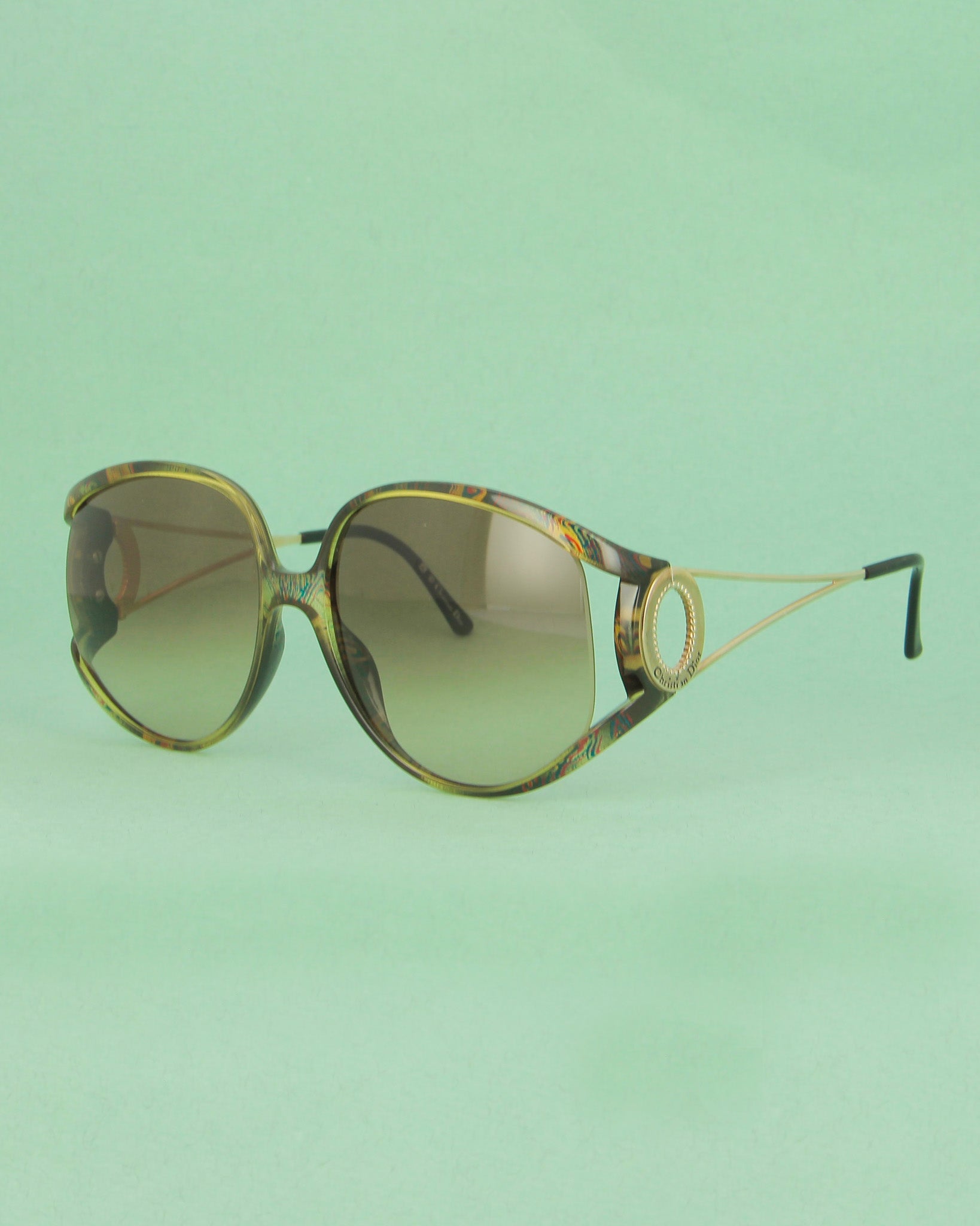 christian-dior-2757-lunettes-oversize-vertes-verres-d-grad-s-gris image 2