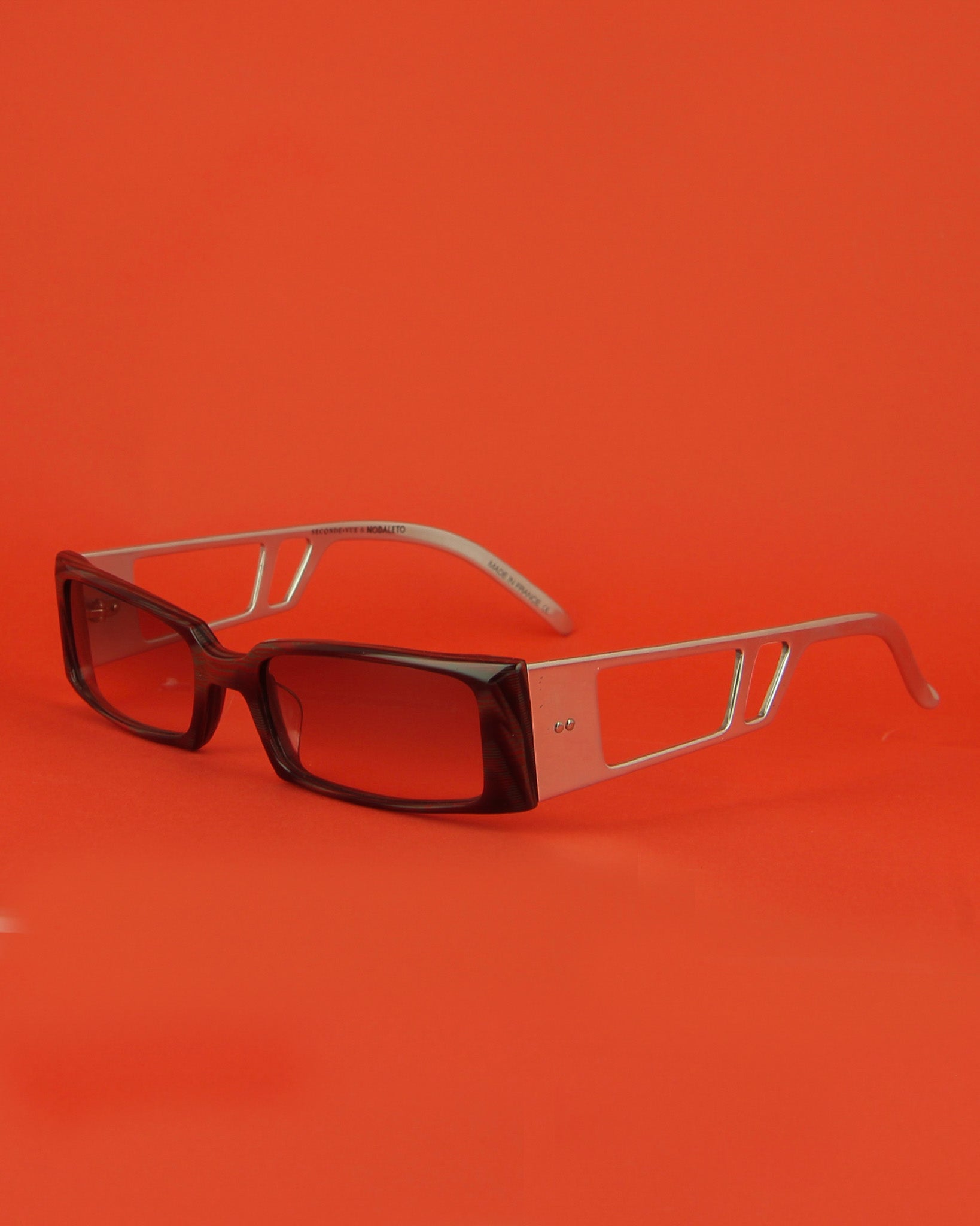 seconde-vue-for-noda-los-angeles-lunettes-soleil-bordeaux image 2