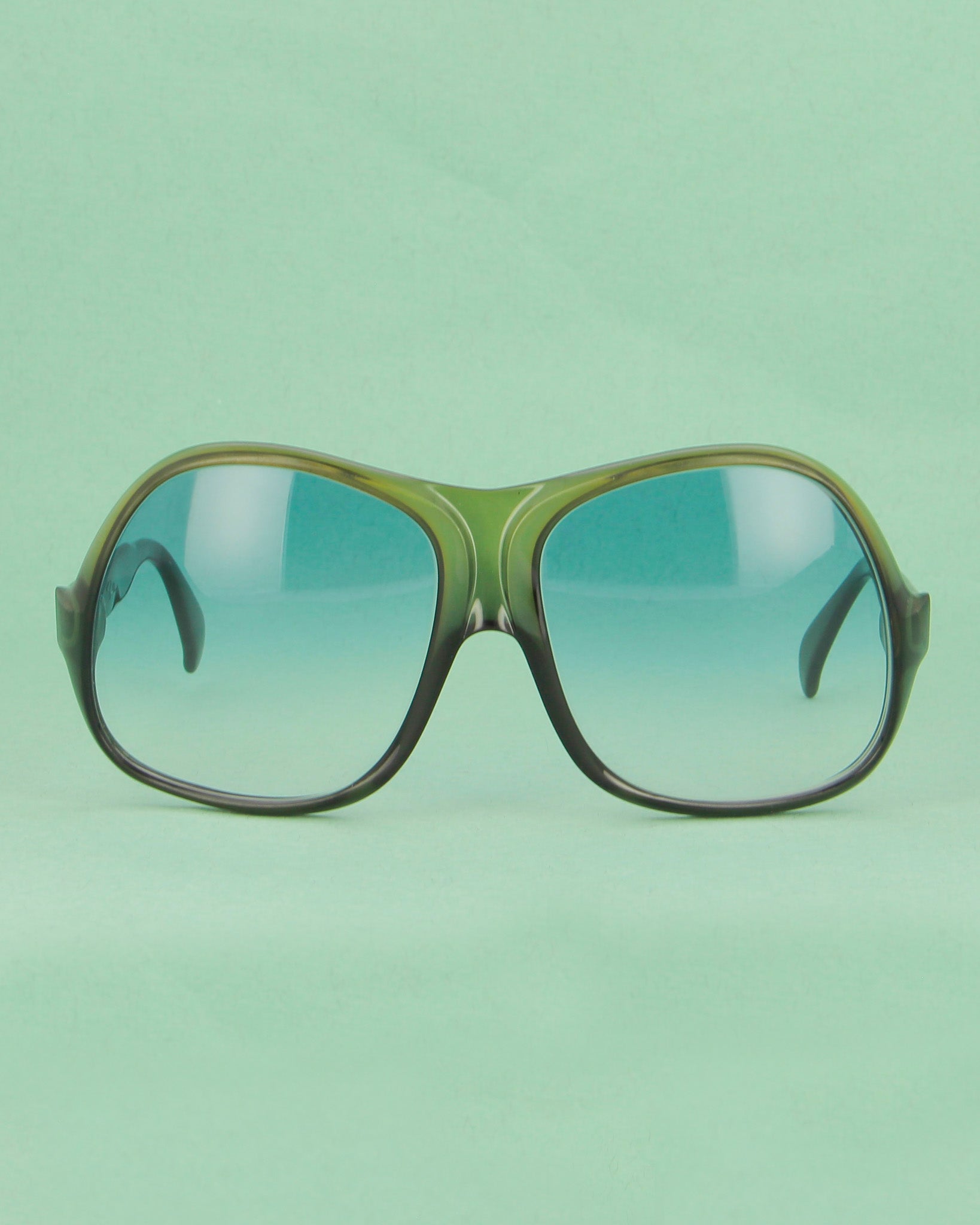 saphira-br-lunettes-de-soleil-vert-olive-oversize image 1