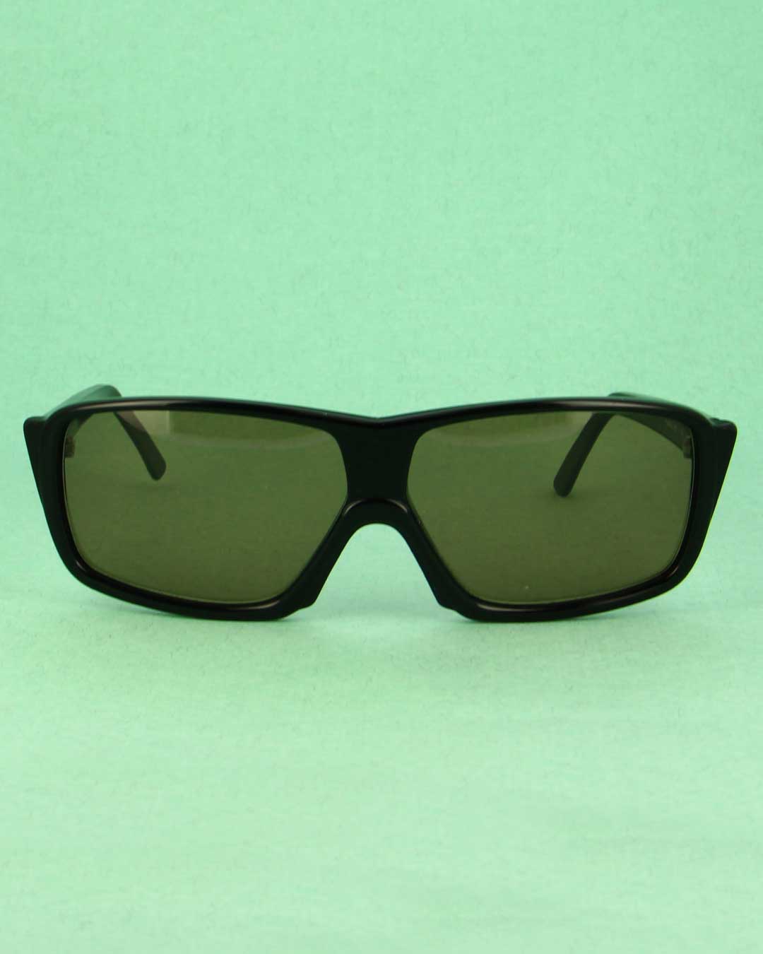 thierry-mugler-chatelet-22-lunettes-de-soleil-noir-mat-oversized image 1