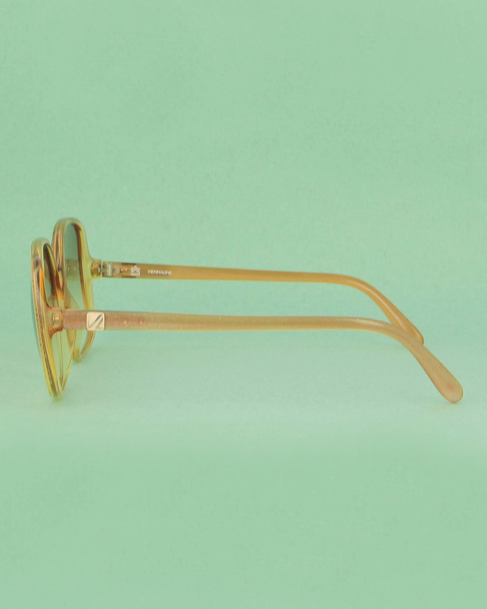viennaline-30-lunettes-de-soleil-femme-miel-carr-oversize image 3
