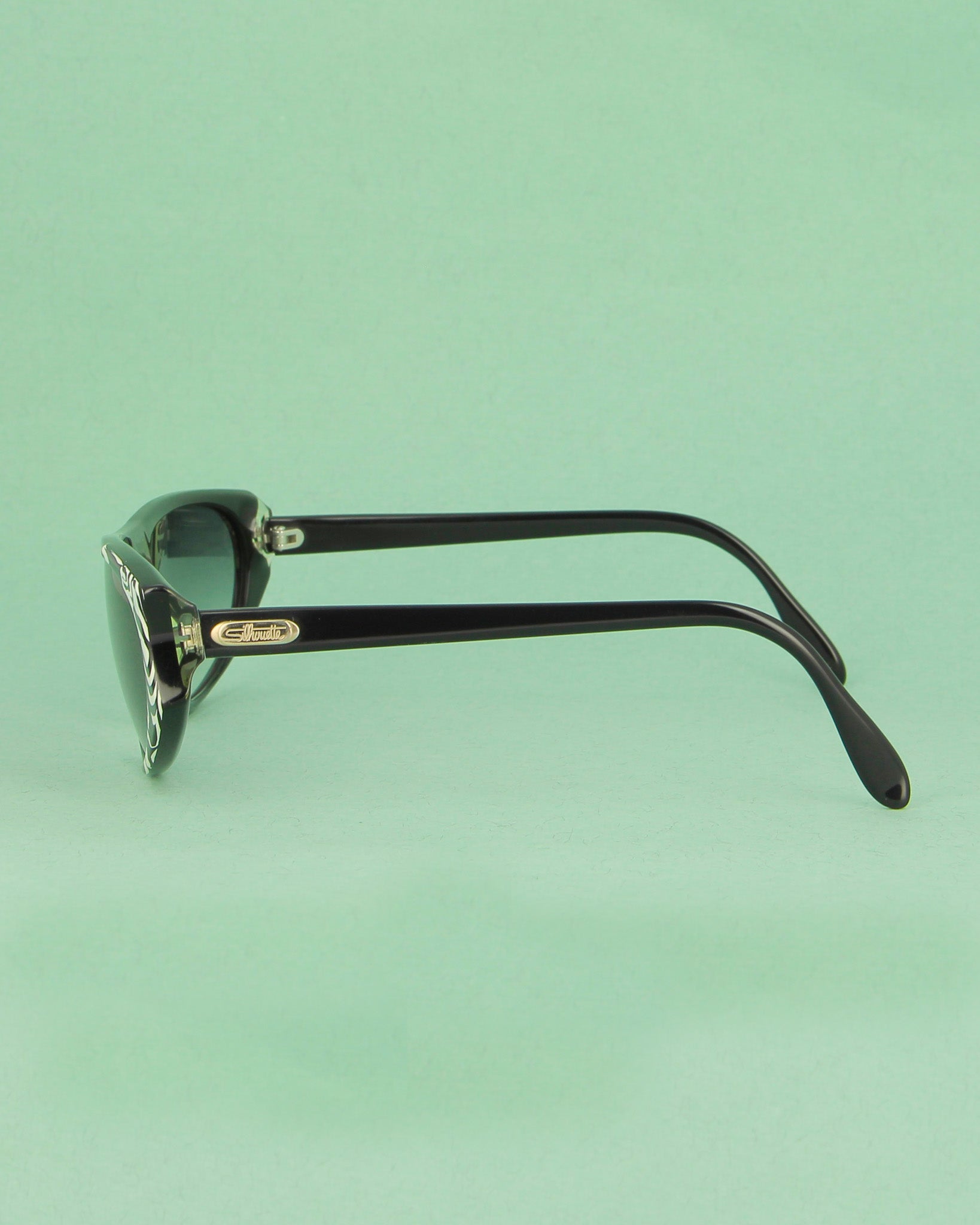 silhouette-mask-lunettes-de-soleil-noir-papillon image 3