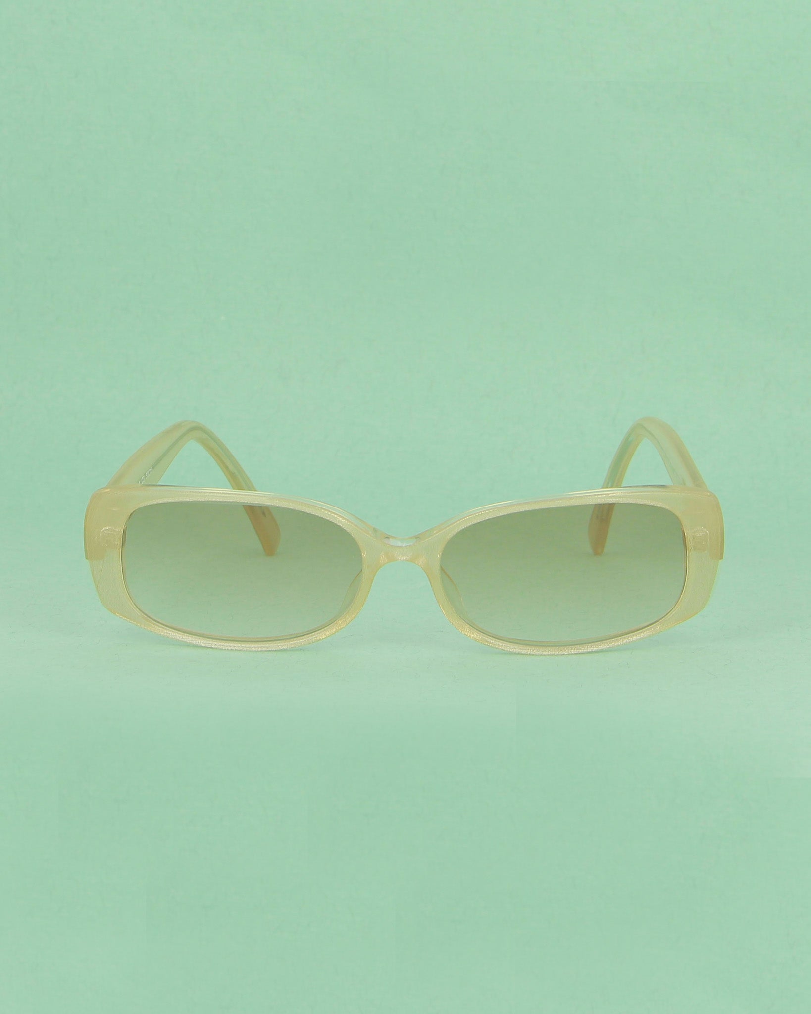 styl-optique-bella-lunettes-de-soleil-nacre-transparent image 1