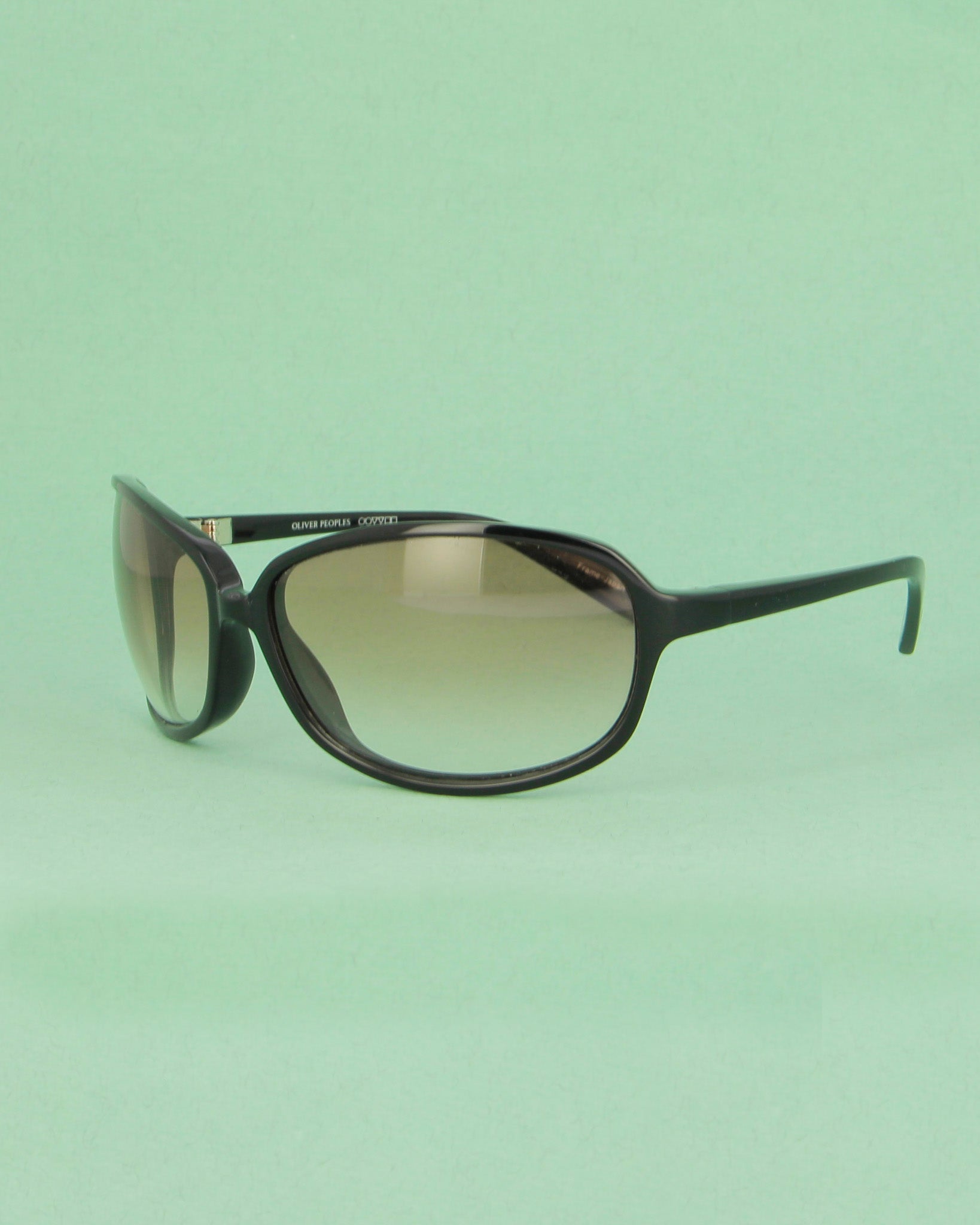 oliver-peoples-6615-lunettes-de-soleil-noir-oversize image 2