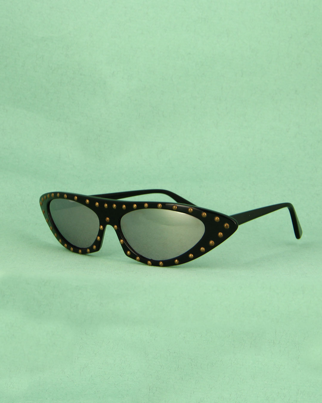 patrick-kelly-pirate-lunettes-de-vue-noires-futuristes image 2