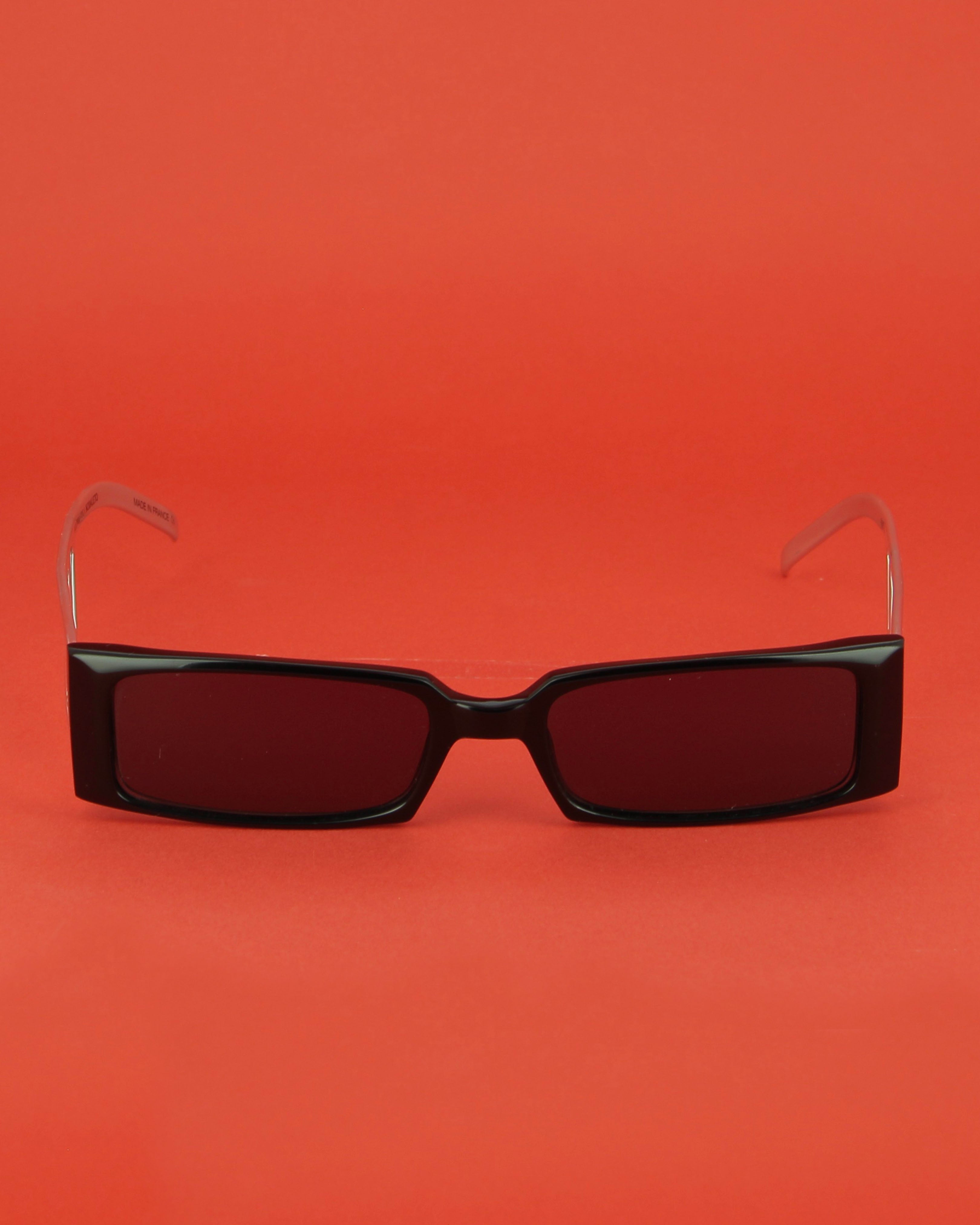 noda-new-york-lunettes-de-soleil-noir-rectangulaire image 1