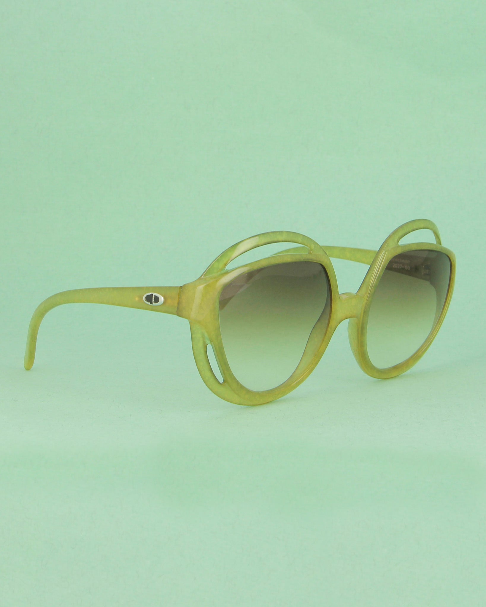 christian-dior-2027-lunettes-de-vue-vert-oversize-femme image 2