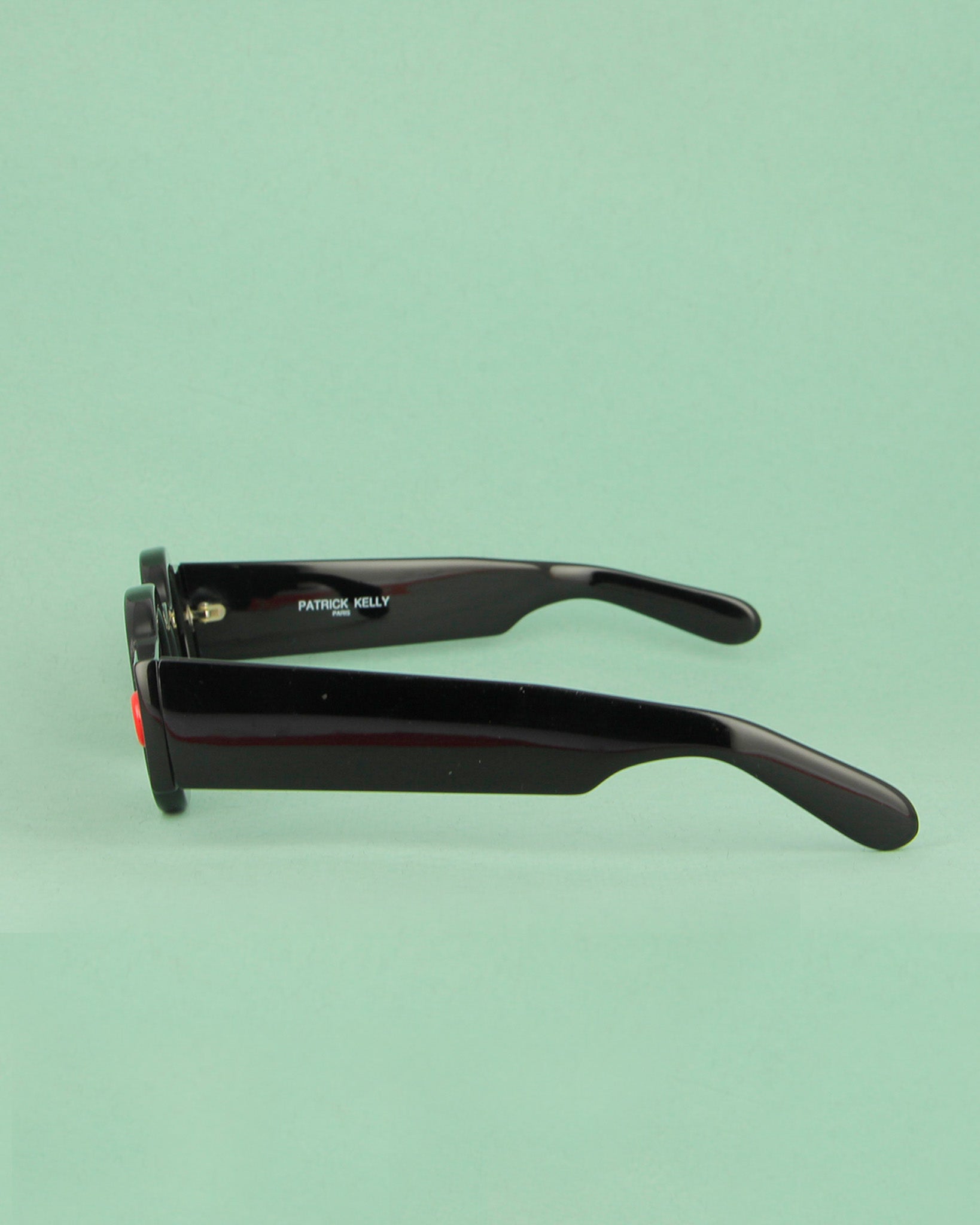 patrick-kelly-peanut-22-lunettes-de-soleil-rondes-noires-d-s image 4