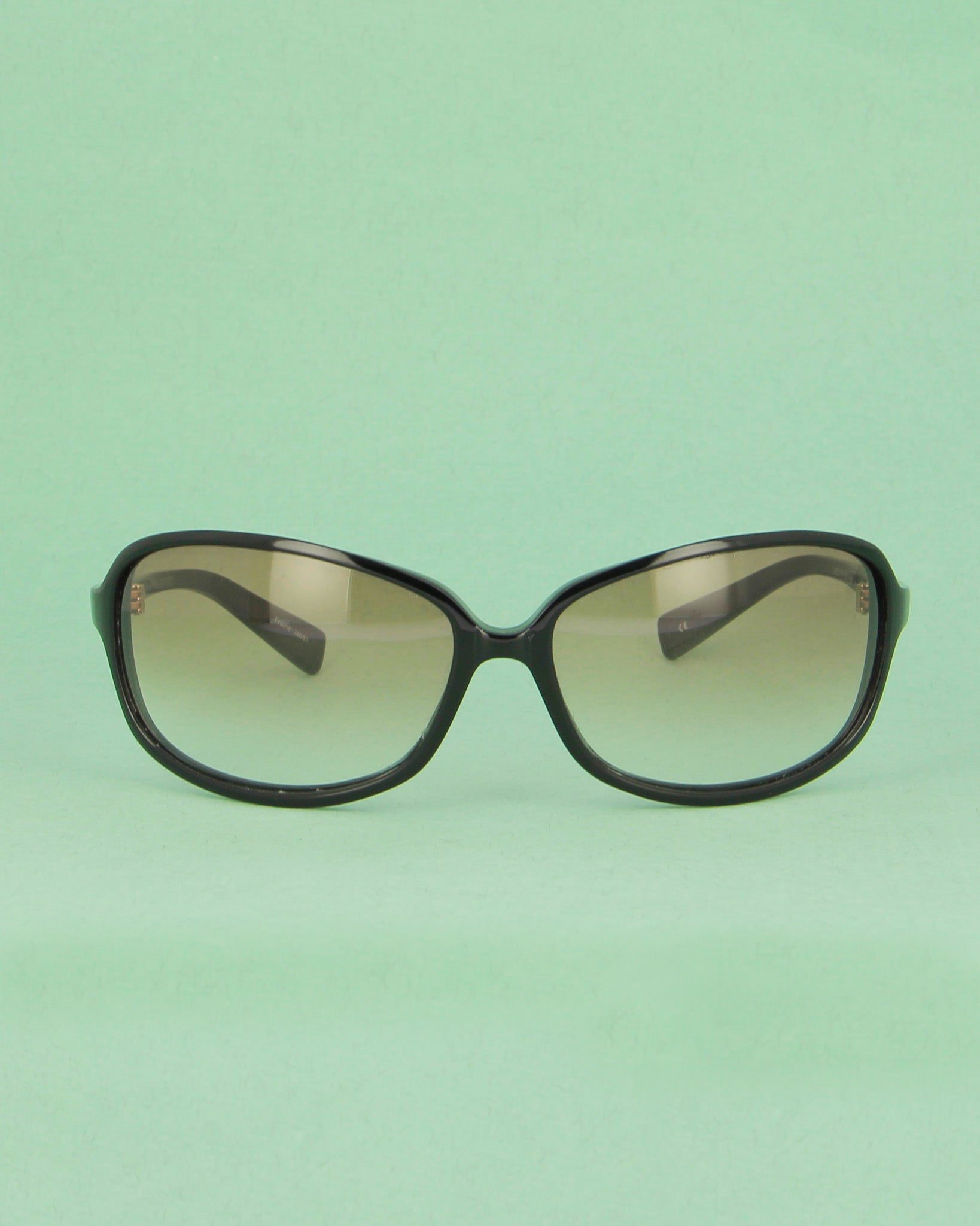 oliver-peoples-6615-lunettes-de-soleil-noir-oversize image 1