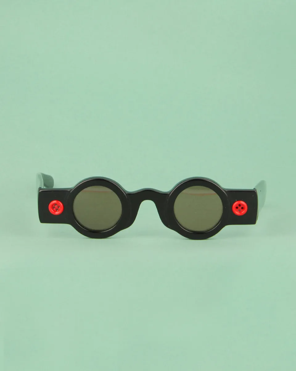 patrick-kelly-peanut-22-lunettes-de-soleil-rondes-noires-d-s image 1