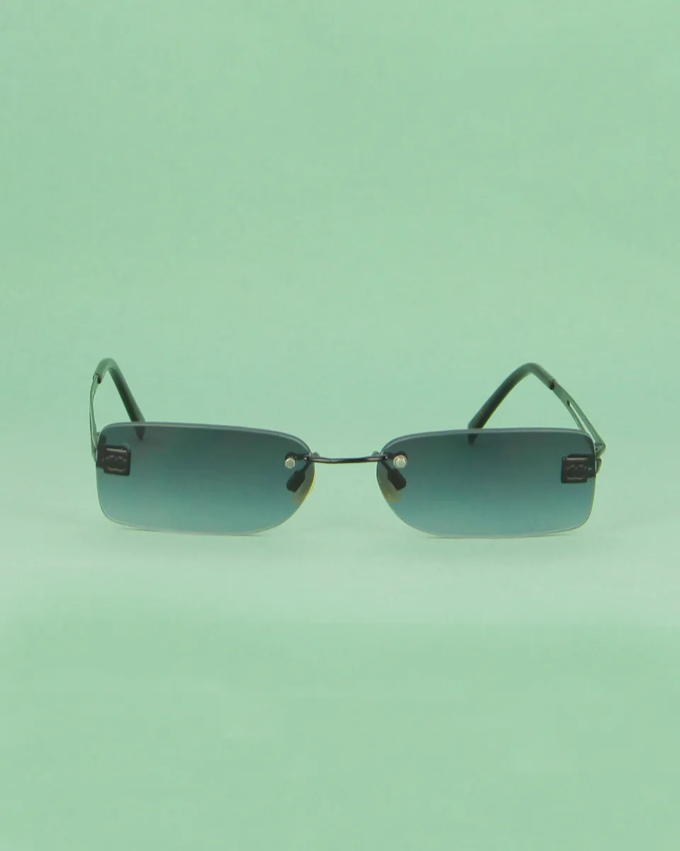 chanel-c-101-lunettes-de-soleil-perc-e-noir-d-grad image 1