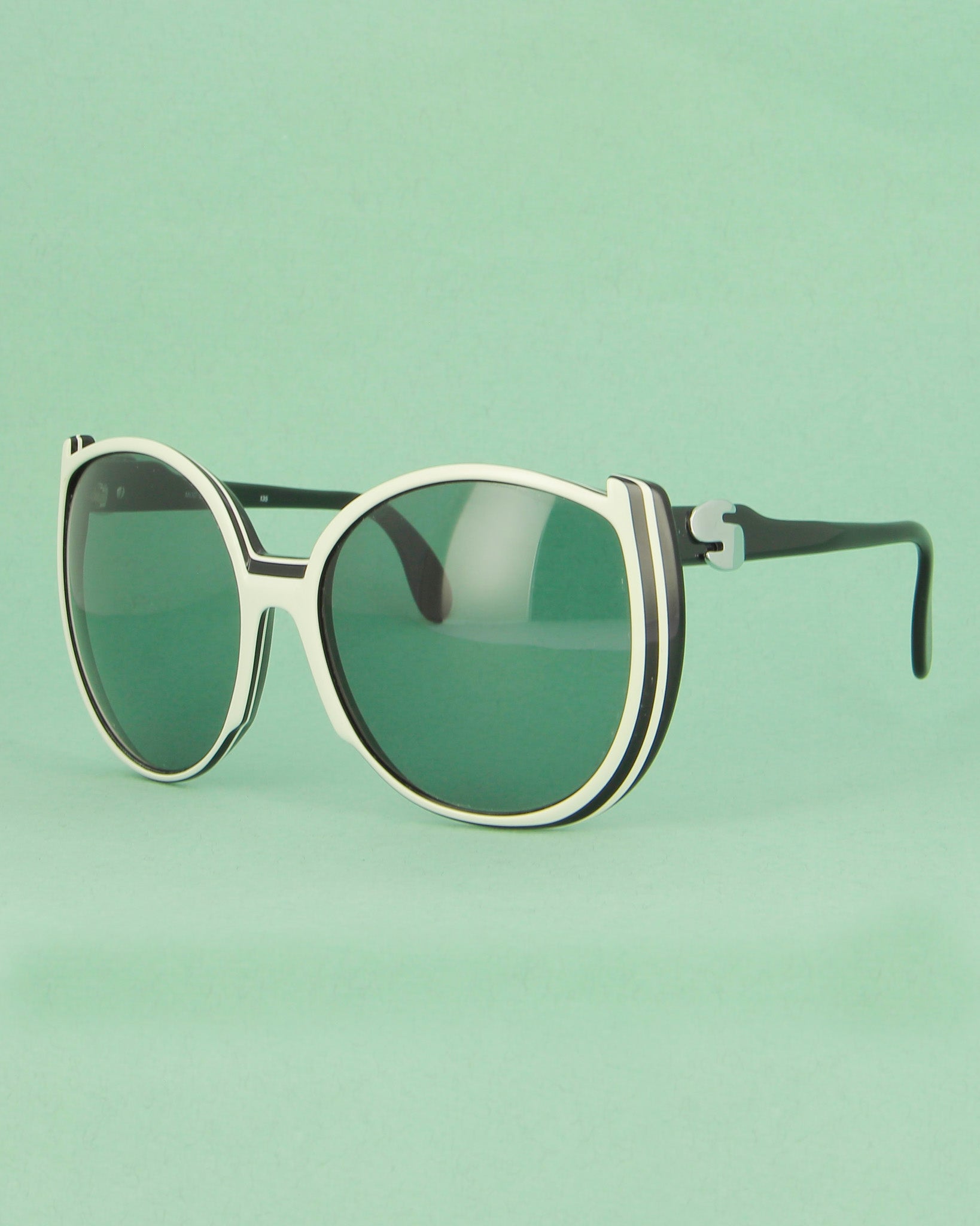 silhouette-592-lunettes-de-soleil-femme-blanc-papillon-oversize image 2