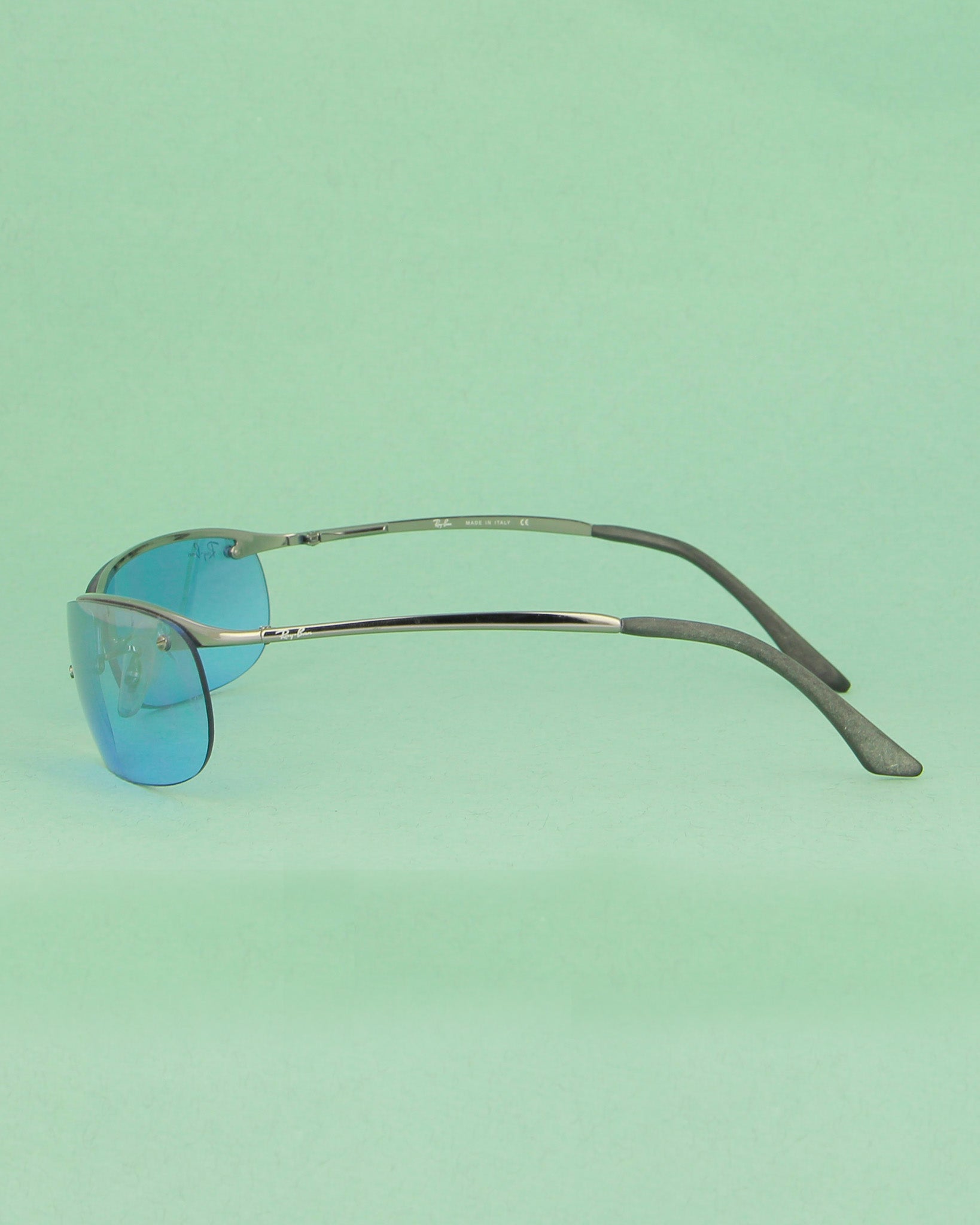 ray-ban-rb3186-lunettes-de-soleil-nylor-argent-verres-bleus image 2