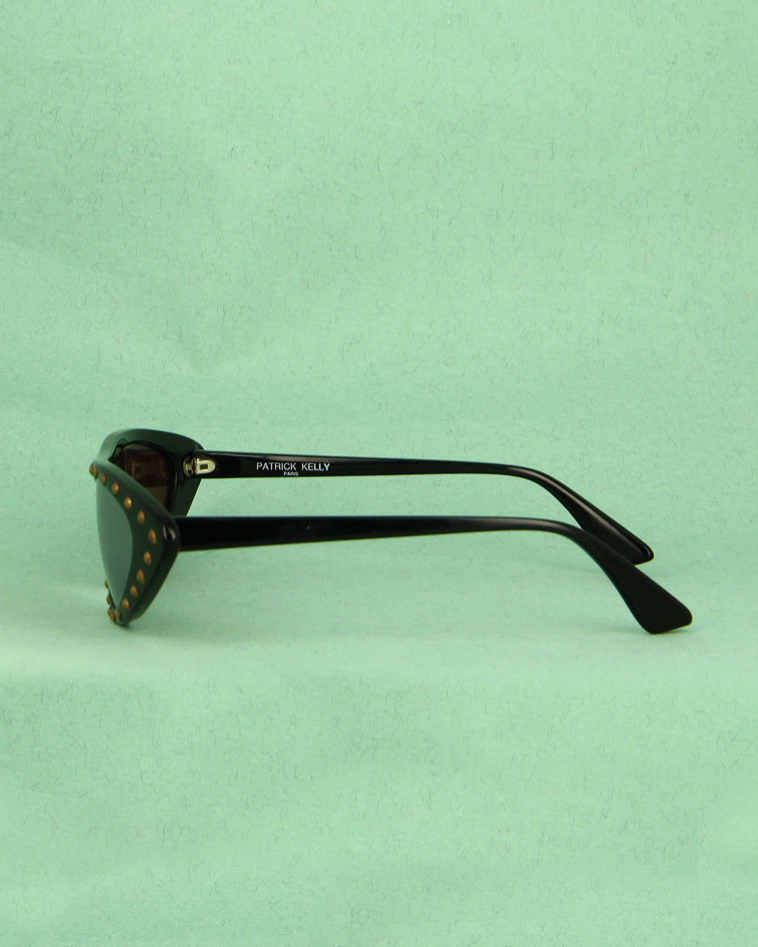 patrick-kelly-pirate-lunettes-de-vue-noires-futuristes image 3