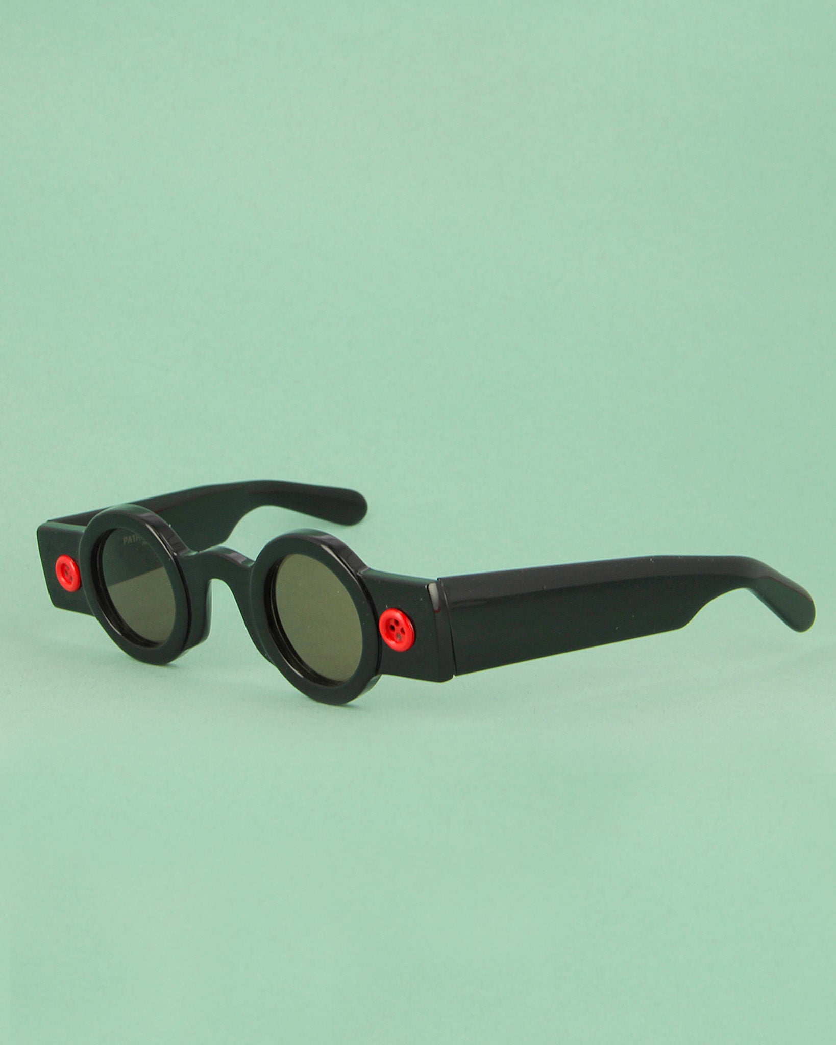 patrick-kelly-peanut-22-lunettes-de-soleil-rondes-noires-d-s image 3